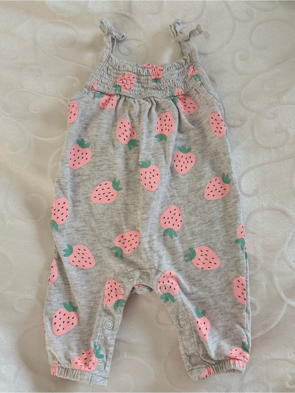 NWOT Carters Baby Girl Gray Strawberry Smocked Romper NB